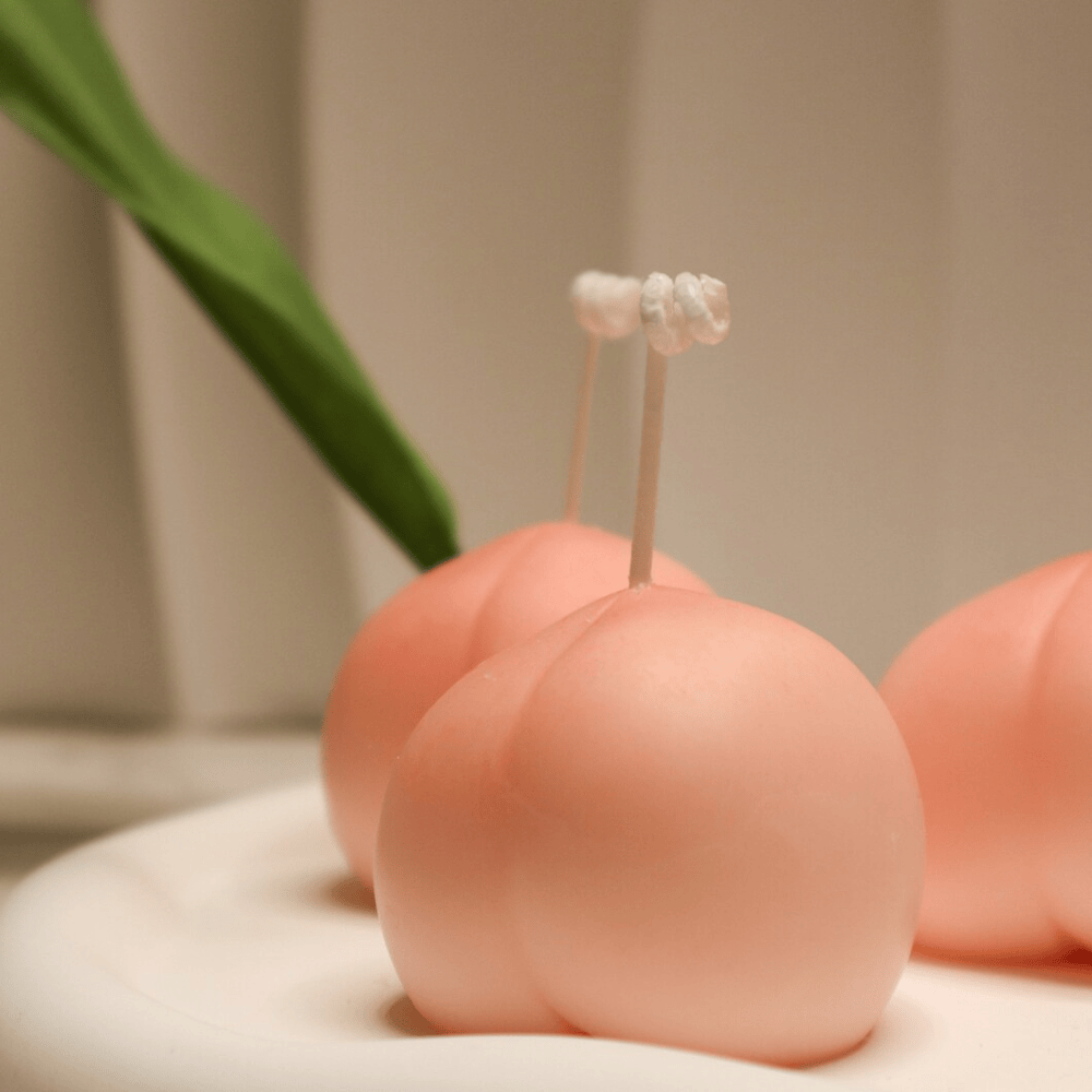 Realistic Peach Fruit Shaped Scented Candle - Free-Standing Soy-Beeswax Pillar